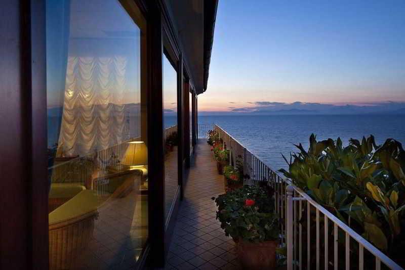 Le Querce Resort Sea Thermae & Spa Іскія Екстер'єр фото